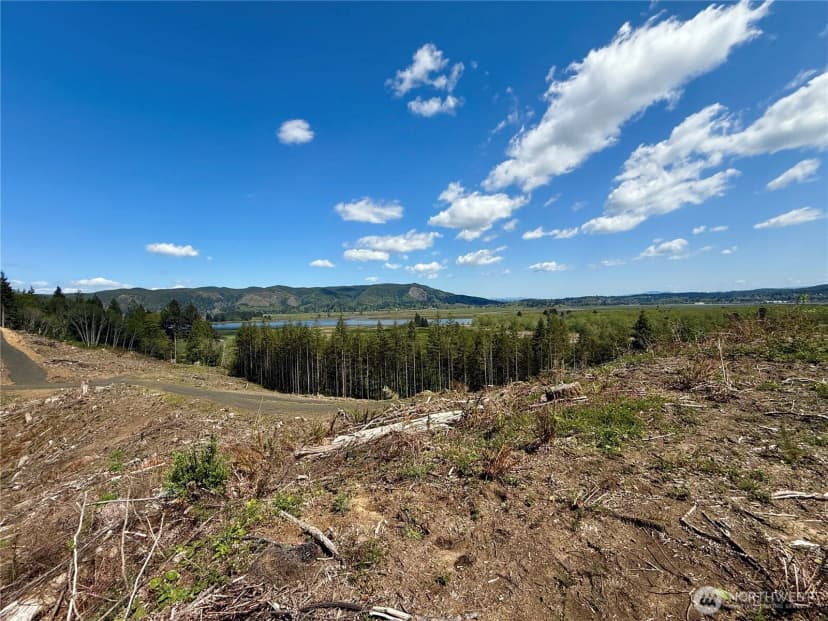Property photo for 8464 Us Highway 101, South Bend photo 13