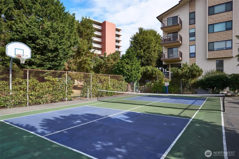 Property photo for 13229 Linden Avenue N #403b, Seattle photo 27