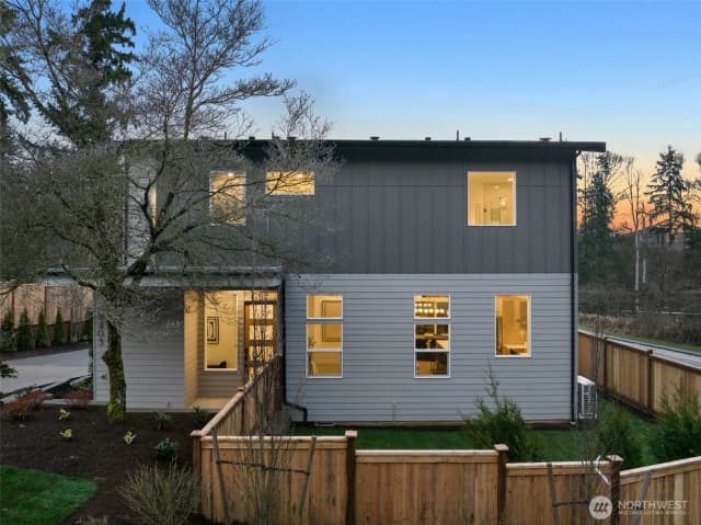 Property photo for 8403 Ne 137th Street, Kirkland photo 2