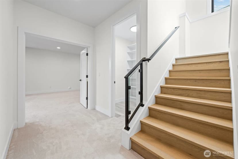 Property photo for 16050 Se 44th Court, Bellevue photo 19