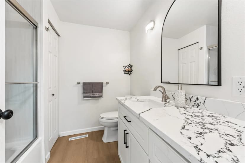 Property photo for 15422 Canyon Road E, Puyallup photo 22