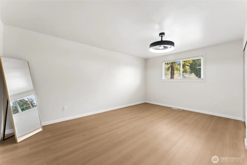 Property photo for 15422 Canyon Road E, Puyallup photo 23