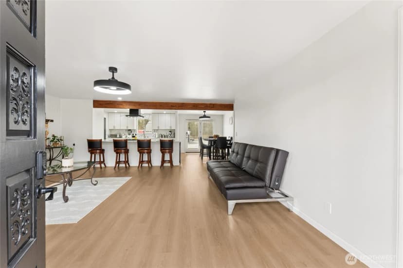 Property photo for 15422 Canyon Road E, Puyallup photo 16