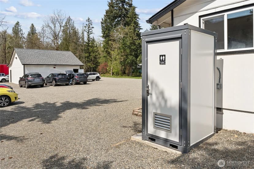 Property photo for 15422 Canyon Road E, Puyallup photo 28
