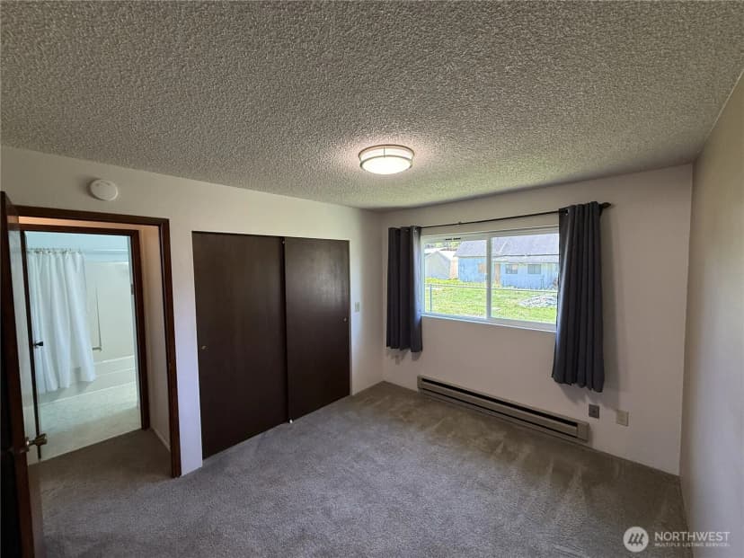 Property photo for 910 W 16th Street, Port Angeles photo 11