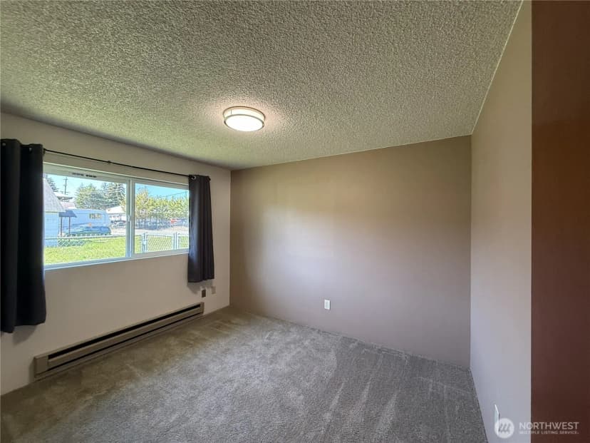 Property photo for 910 W 16th Street, Port Angeles photo 12