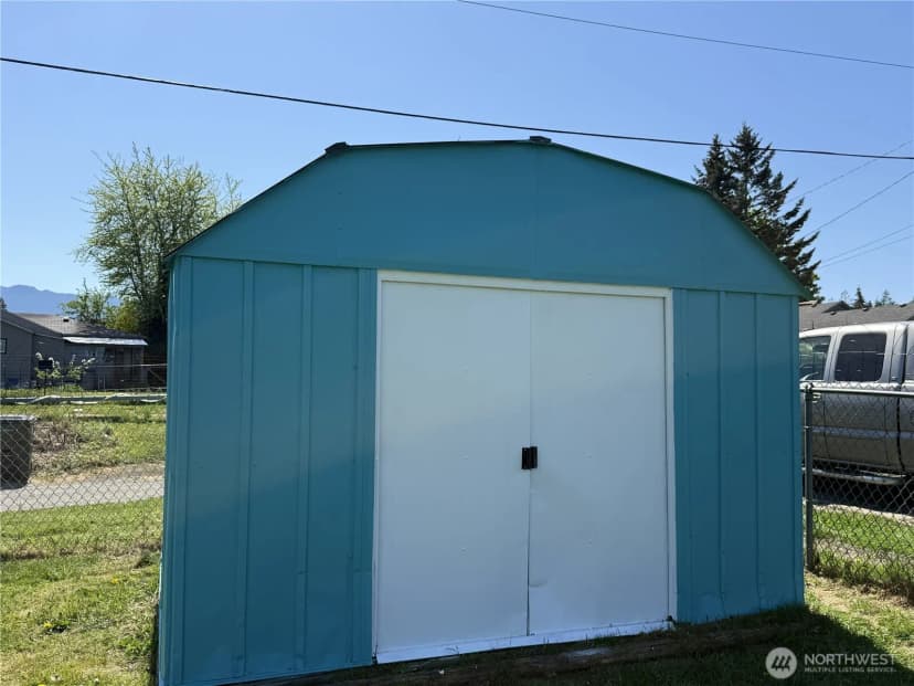 Property photo for 910 W 16th Street, Port Angeles photo 22