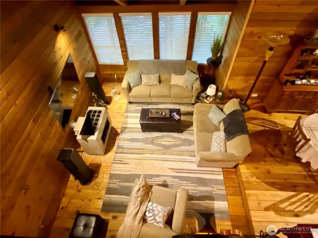 Property photo for 16726 Mountain Side Drive E, Greenwater photo 4