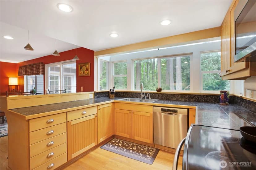Property photo for 4320 Palomino Drive Ne, Bainbridge Island photo 11