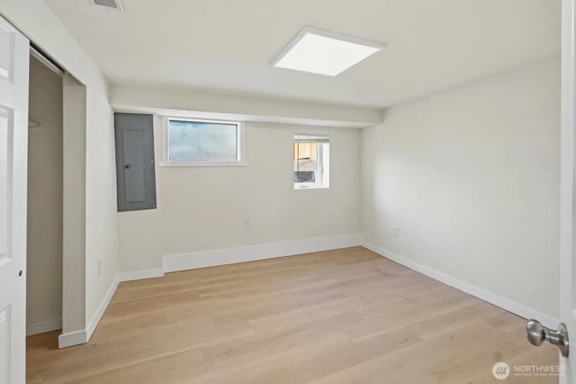 Property photo for 1551 N Callow Avenue, Bremerton photo 25