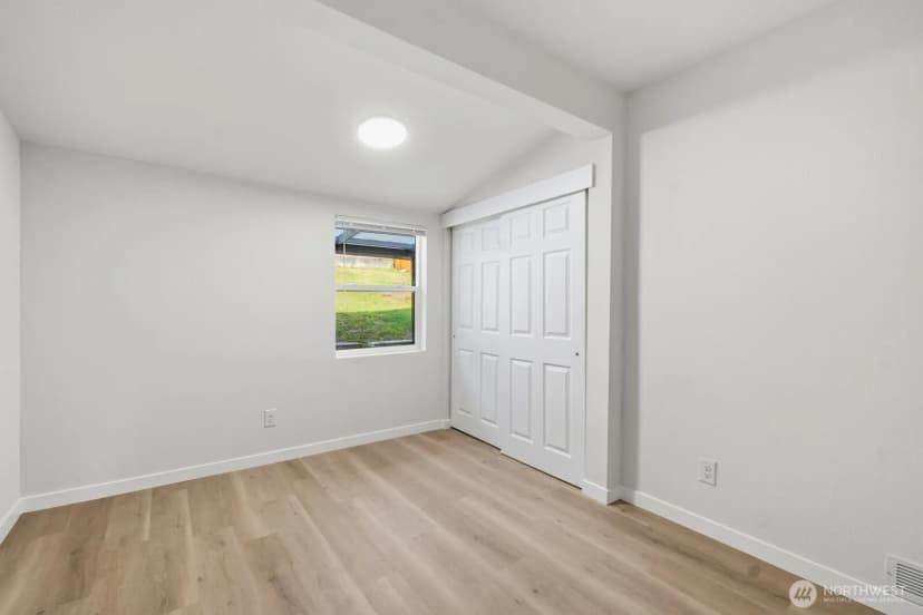 Property photo for 1551 N Callow Avenue, Bremerton photo 10