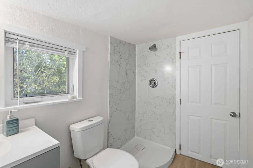 Property photo for 1551 N Callow Avenue, Bremerton photo 15