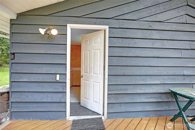 Property photo for 17810 Olympic View Drive, Edmonds photo 10
