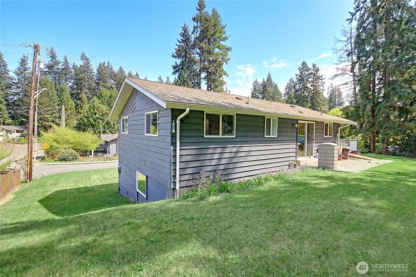 Property photo for 17810 Olympic View Drive, Edmonds photo 26