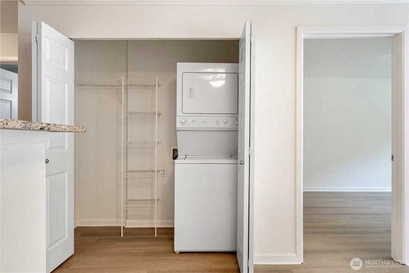 Property photo for 621 5th Ave N #103, Seattle photo 13