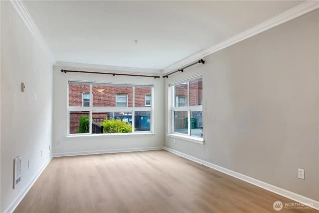 Property photo for 621 5th Ave N #103, Seattle photo 2