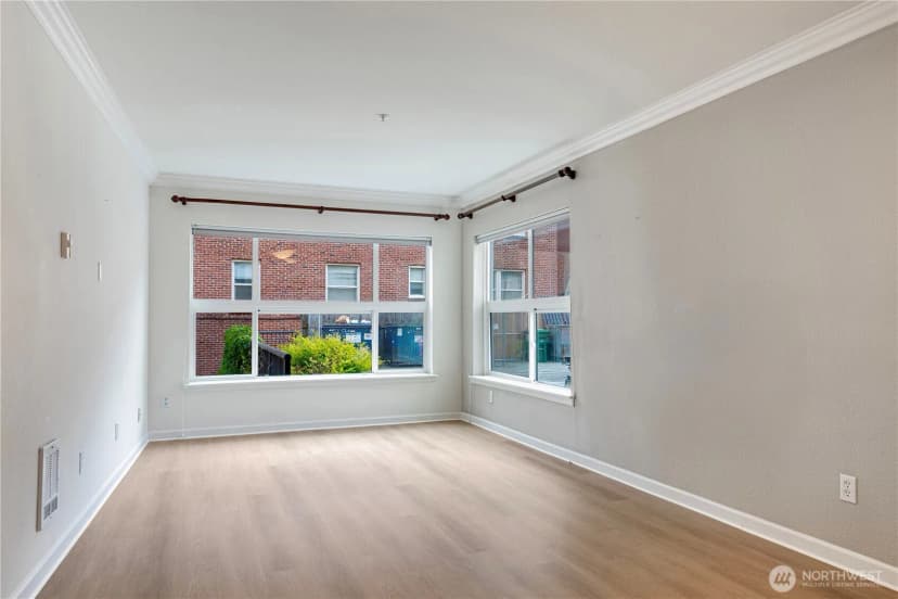 Property photo for 621 5th Ave N #103, Seattle photo 2