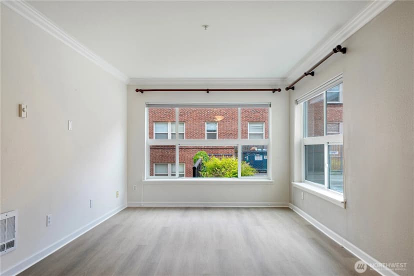 Property photo for 621 5th Ave N #103, Seattle photo 3
