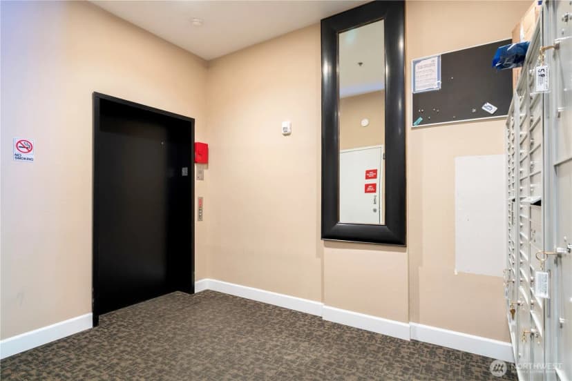 Property photo for 621 5th Ave N #103, Seattle photo 25