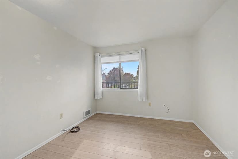 Property photo for 101 Pine Avenue #303, Snohomish photo 8
