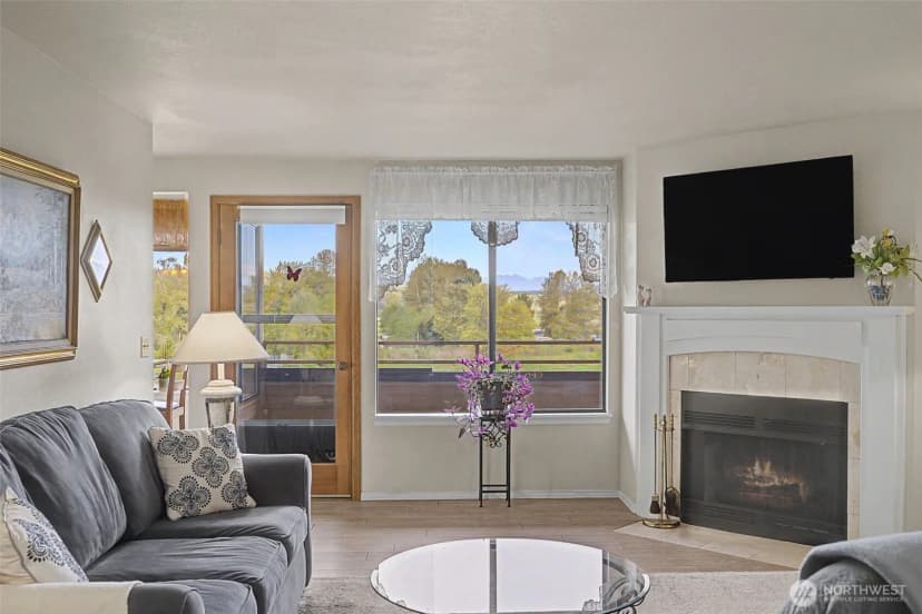 Property photo for 101 Pine Avenue #303, Snohomish photo 10