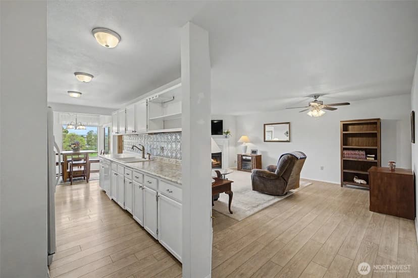Property photo for 101 Pine Avenue #303, Snohomish photo 12