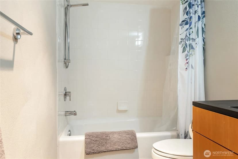 Property photo for 451 E Ballantrae Drive, Shelton photo 11
