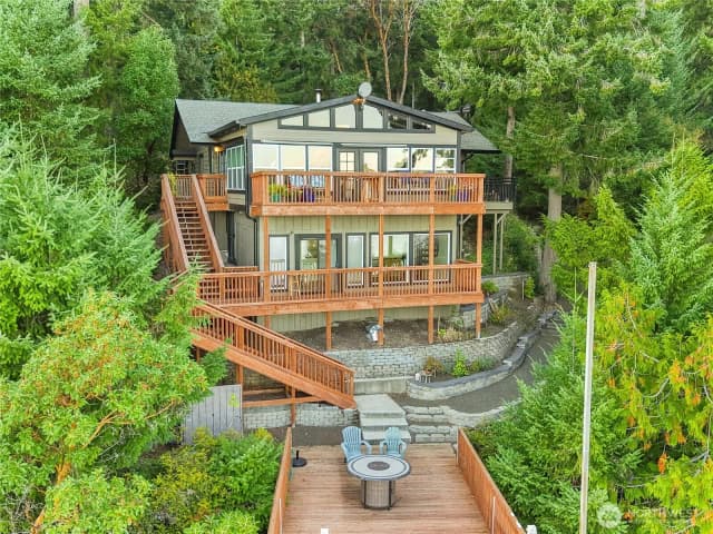 Property photo for 170 E Camus Drive, Shelton photo 2