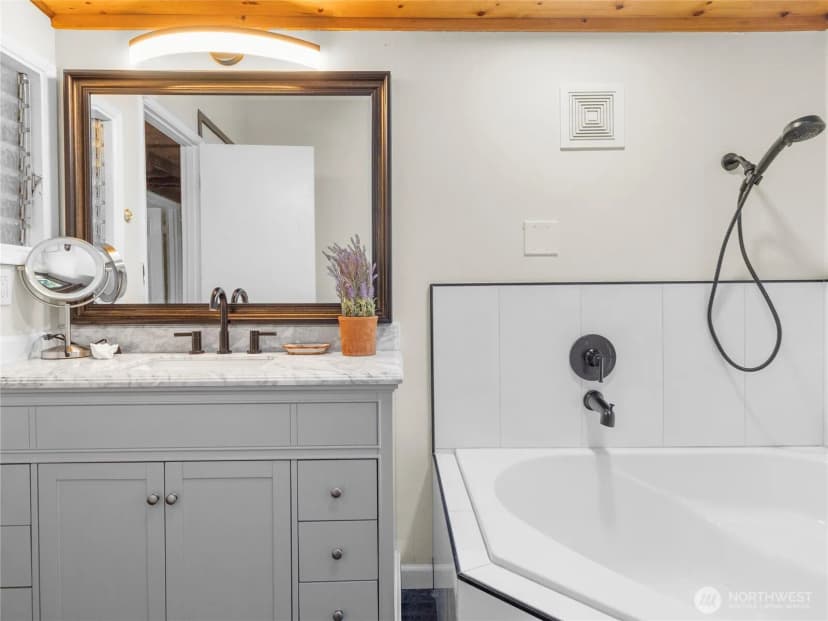 Property photo for 170 E Camus Drive, Shelton photo 25