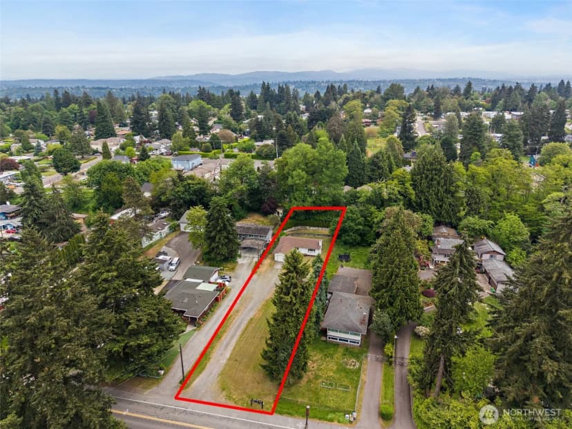 Property photo for 11726 8th Avenue S, Burien photo 35