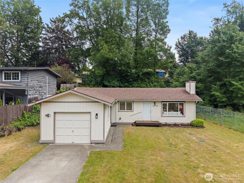 Property photo for 11726 8th Avenue S, Burien photo 4