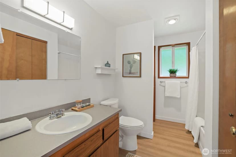 Property photo for 11726 8th Avenue S, Burien photo 16