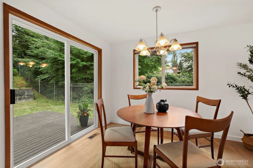Property photo for 11726 8th Avenue S, Burien photo 13