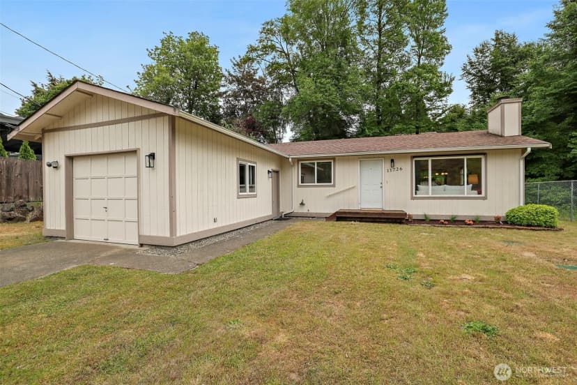 Property photo for 11726 8th Avenue S, Burien photo 28