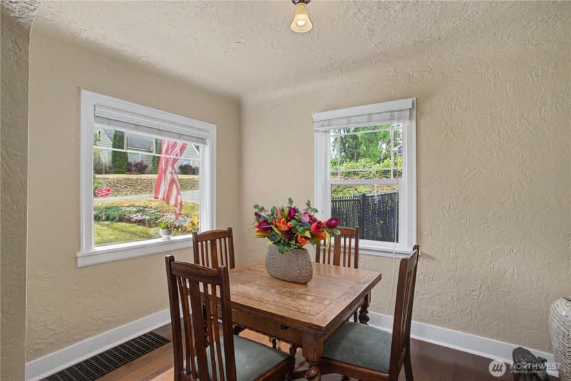 Property photo for 1035 5th Street, Washougal photo 8
