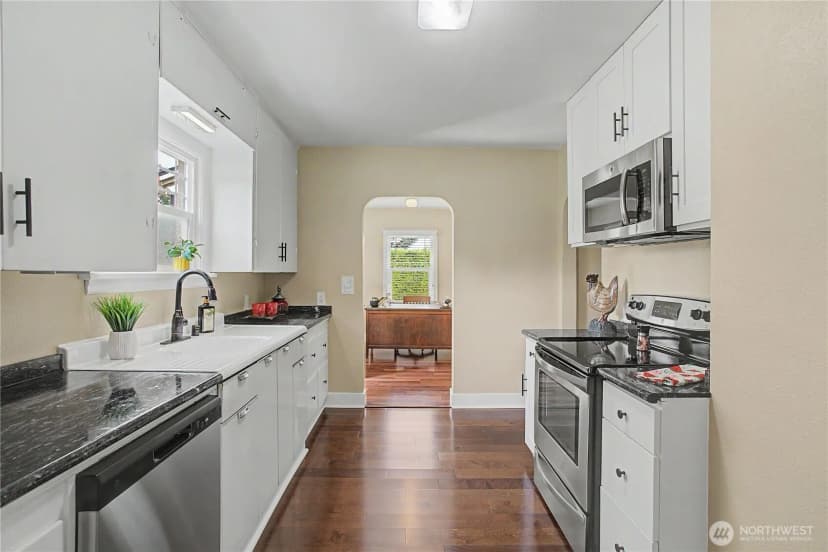 Property photo for 1035 5th Street, Washougal photo 10