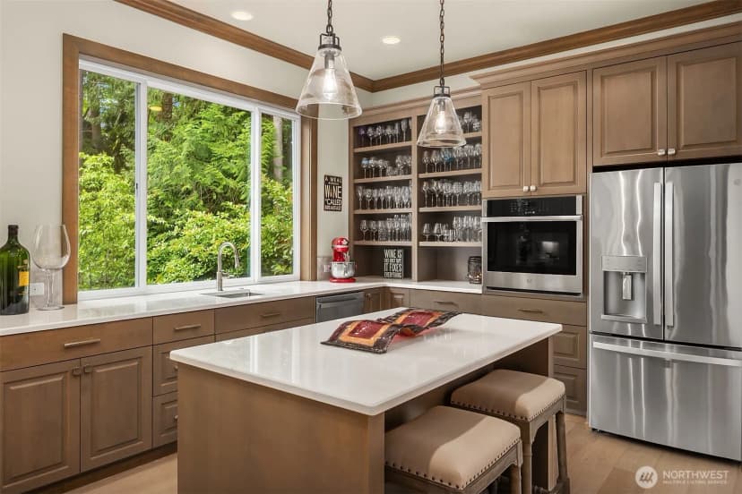 Property photo for 10461 Se 23rd Street, Bellevue photo 12