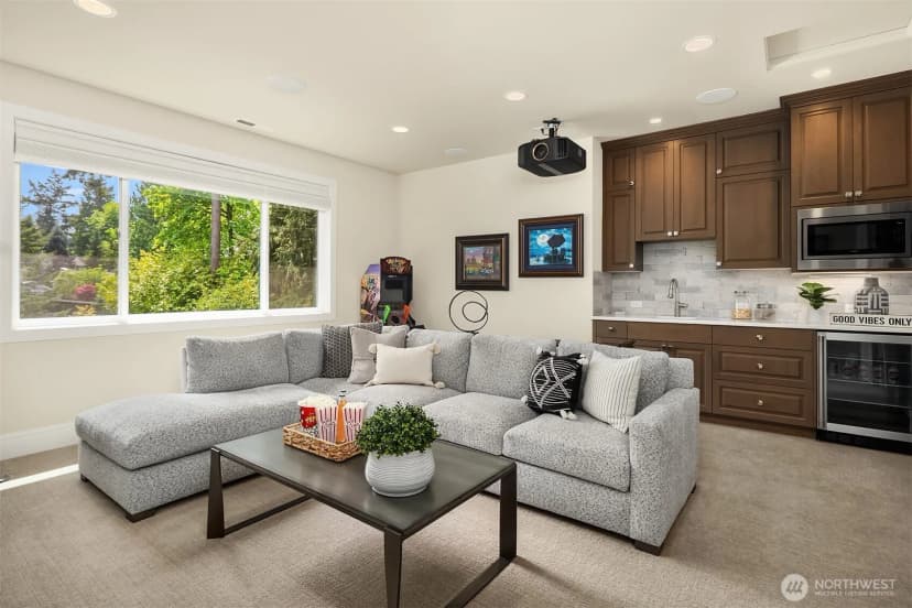 Property photo for 10461 Se 23rd Street, Bellevue photo 21