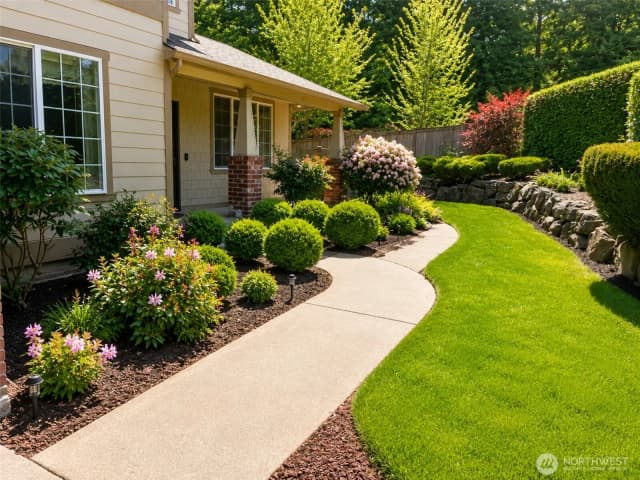 Property photo for 9127 Surrey Lane Sw, Mukilteo photo 3
