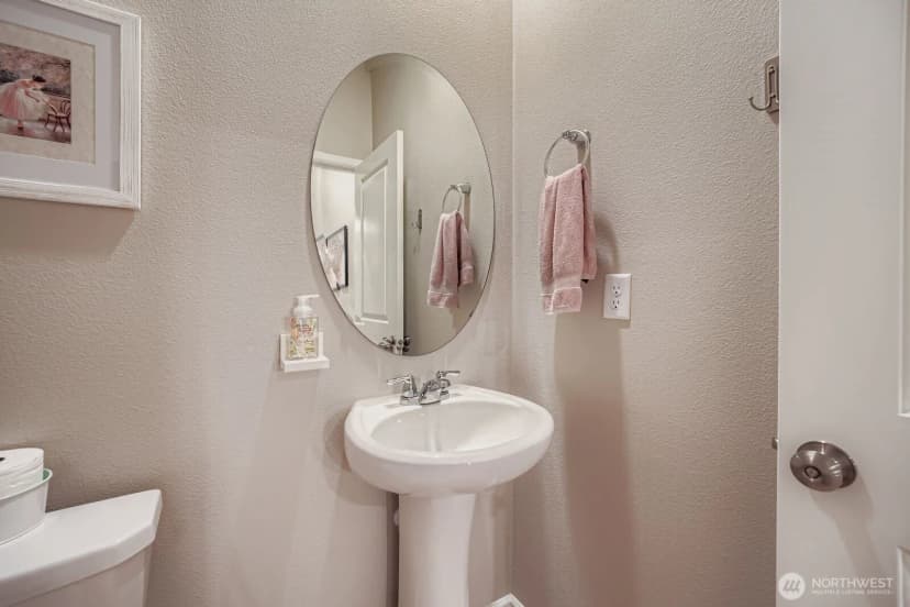 Property photo for 32668 Steamboat Lane, Black Diamond photo 14