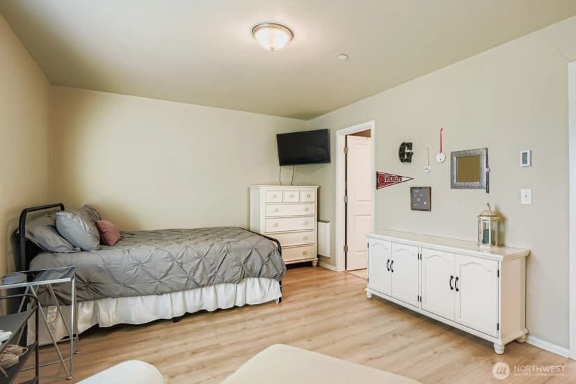 Property photo for 32668 Steamboat Lane, Black Diamond photo 21