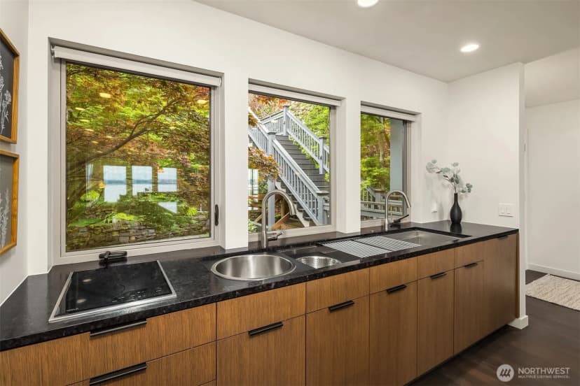 Property photo for 814 31st Avenue S, Seattle photo 17