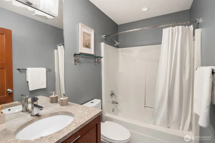 Property photo for 814 31st Avenue S, Seattle photo 25