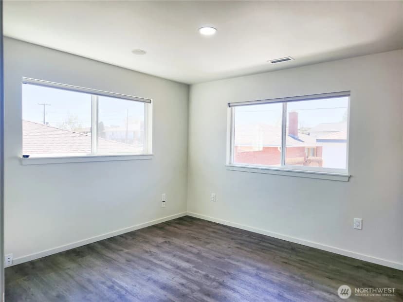 Property photo for 710 E 2nd Avenue, Odessa photo 14