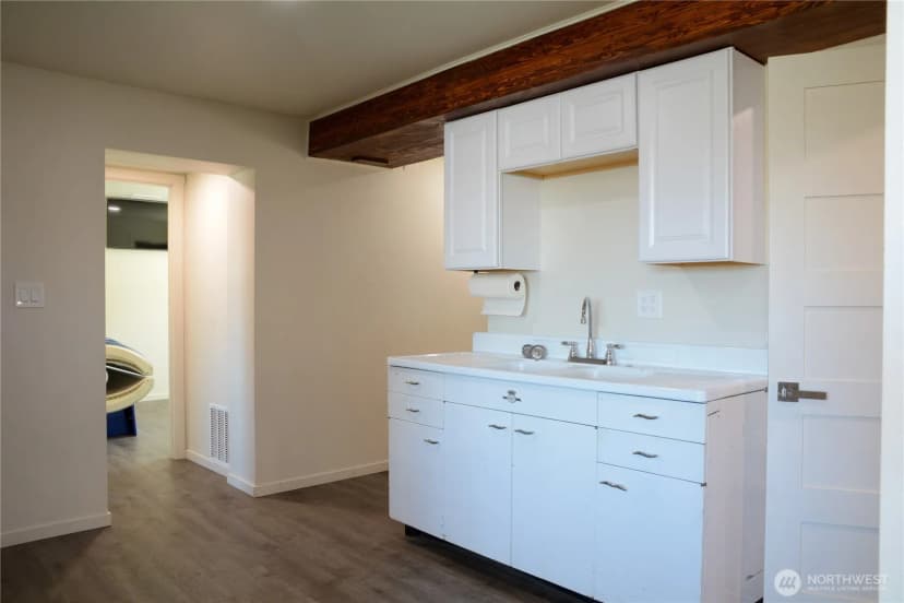 Property photo for 710 E 2nd Avenue, Odessa photo 28
