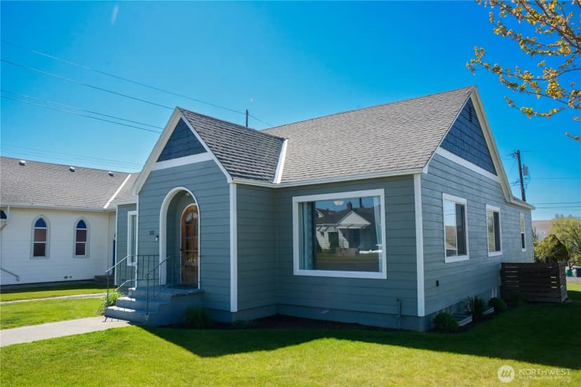 Property photo for 112 E 5th Street, Lind photo 38
