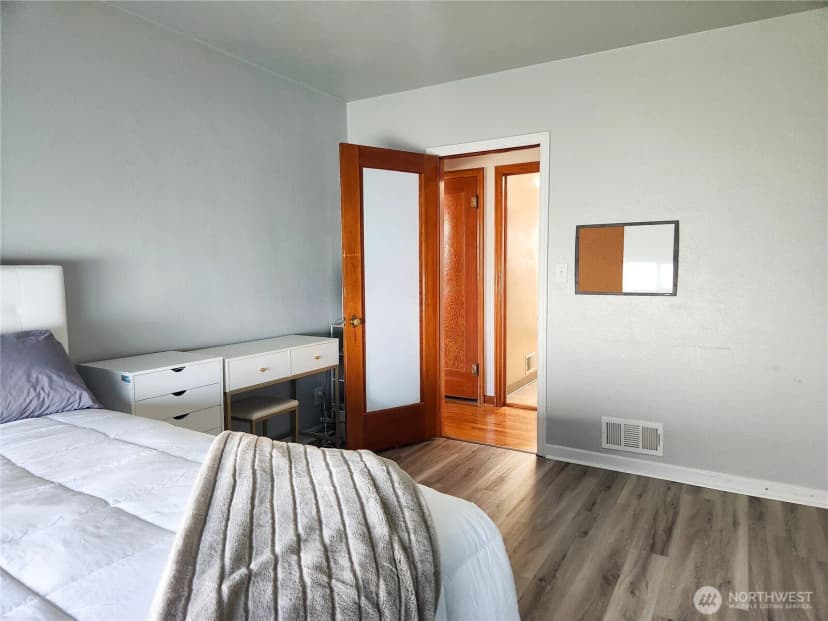 Property photo for 112 E 5th Street, Lind photo 13