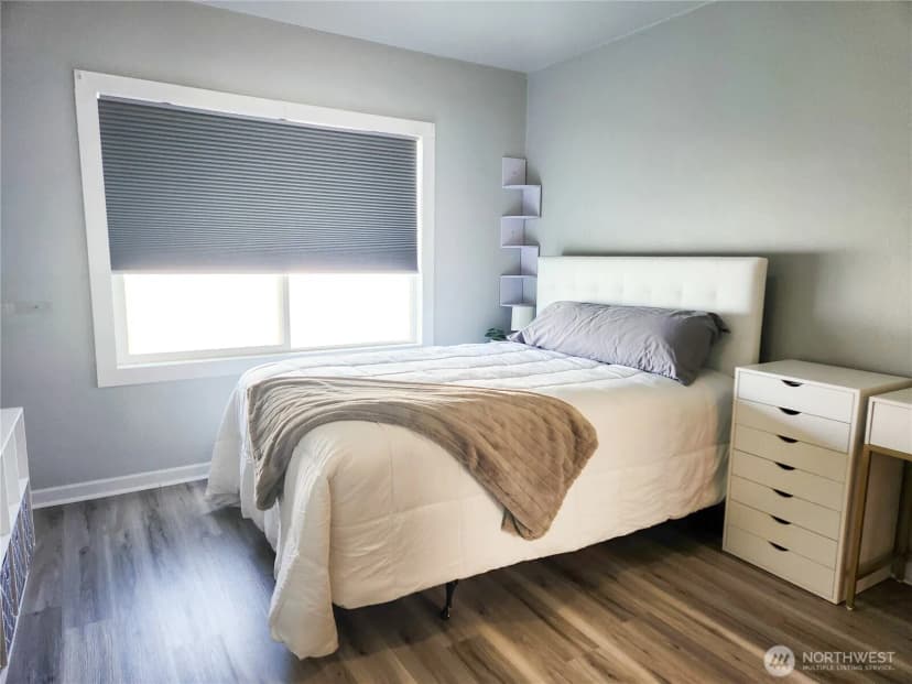 Property photo for 112 E 5th Street, Lind photo 12