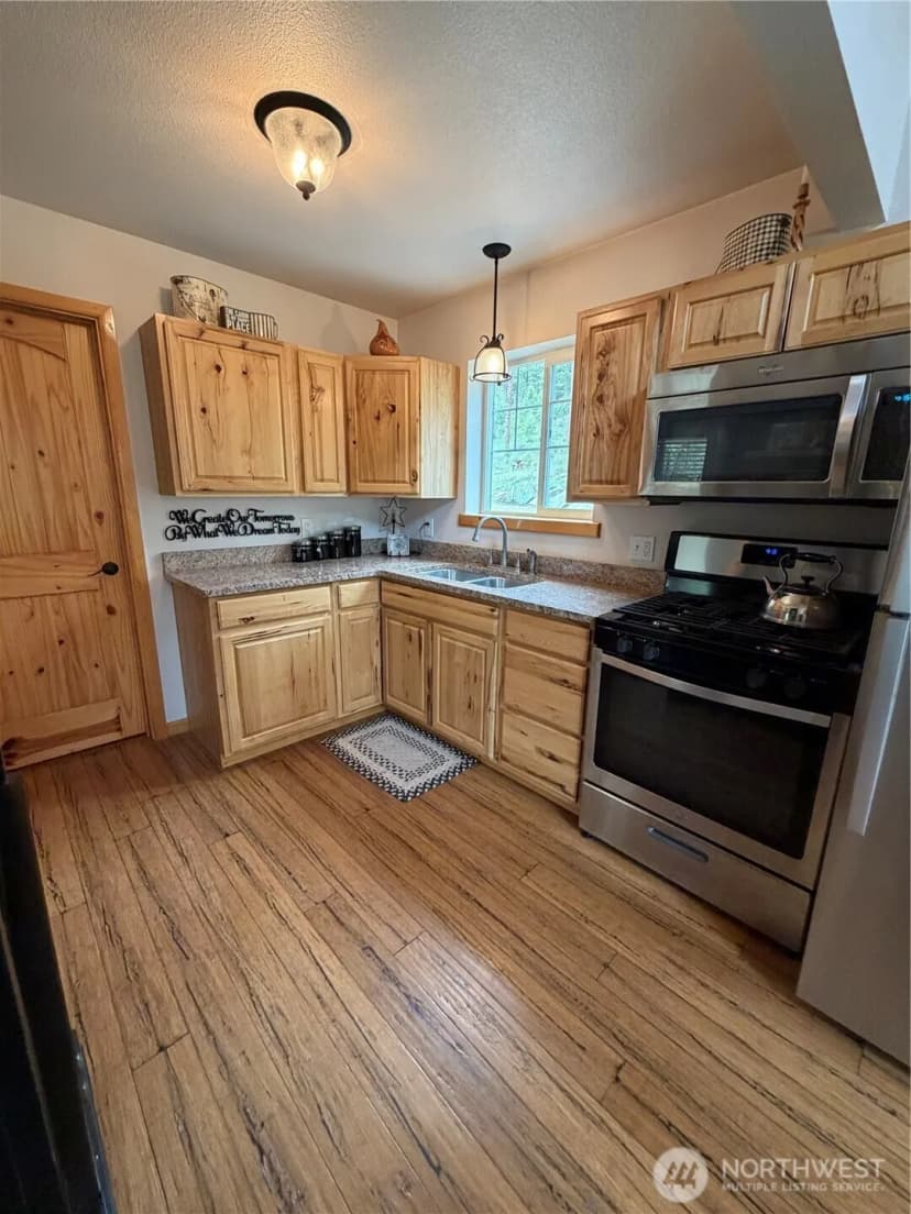 Property photo for 53 Cape Labelle Road, Tonasket photo 32