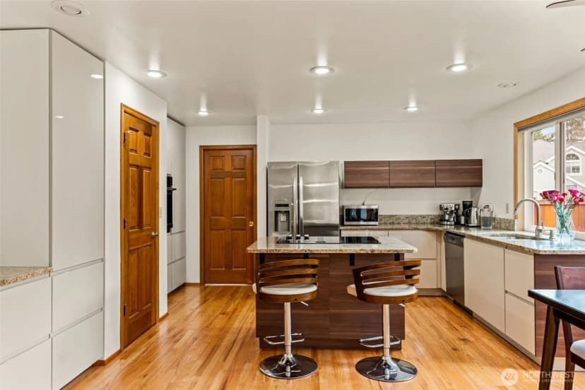 Property photo for 23431 Ne 23rd Street, Sammamish photo 7